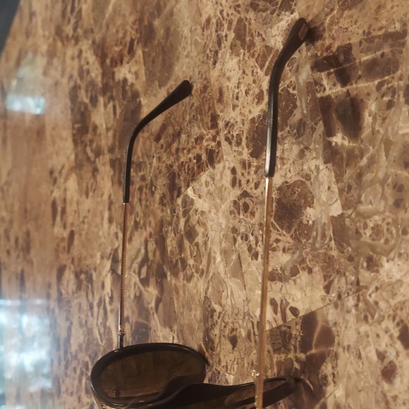 Tom Ford Sunglasses - Picture 2 of 4